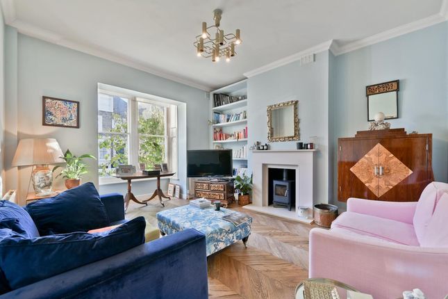 Flat for sale in St Stephens Avenue, London