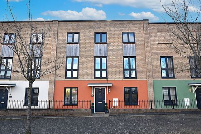 2-bed house on 25 Station Square, St. Neots, £310,000