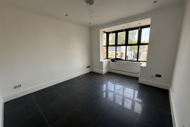 212, Ribbleton Avenue, Preston photo 3