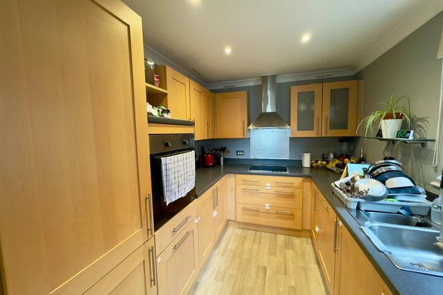 Apartment 4, Heron Place, Fleet photo 4
