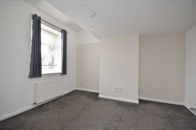 Flat 1, 5, St Thomas's Road, Chorley photo 4