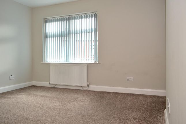 17, Seville Street, Oldham photo 5