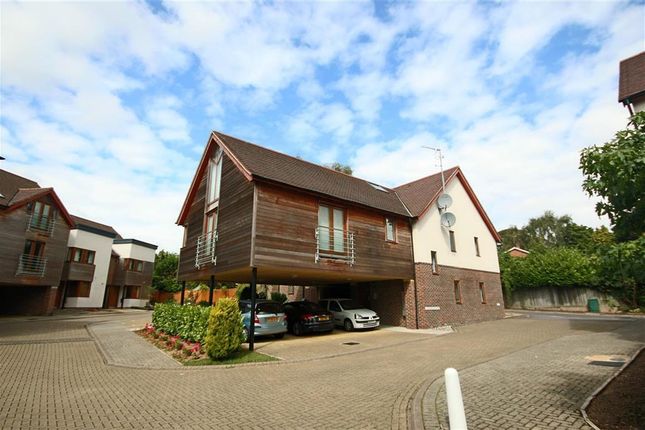 1 bed flat to rent in Edwards Close, Kings Worthy, Winchester SO23