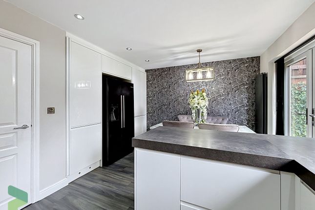 6, Maple Mews, Darwen photo 4