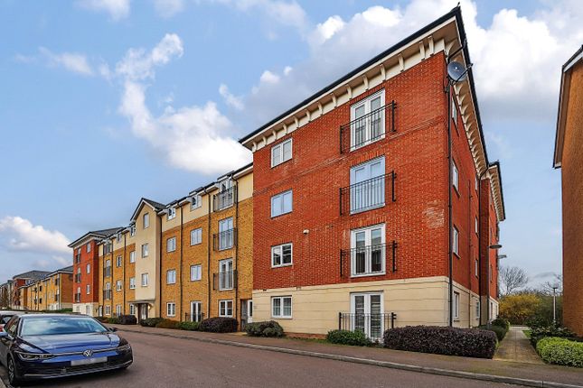 Thumbnail Flat for sale in Dodd Road, Watford, Hertfordshire