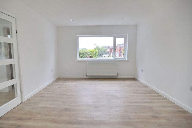 14 Sandgate Road, Manchester photo 4