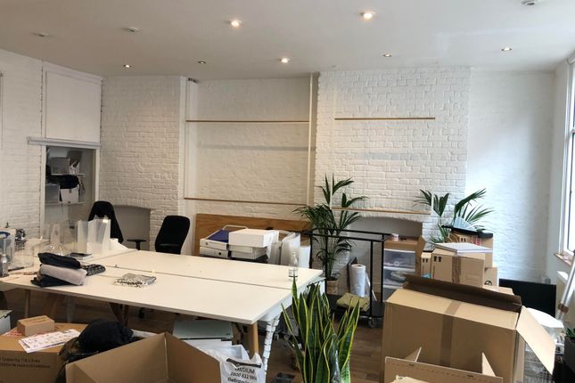 Office to let in Neal Street, London