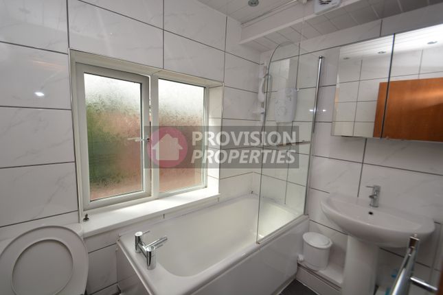 Semi-detached house to rent in Raven Road, Hyde Park, Leeds
