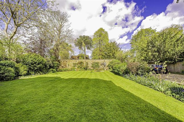 54B, Hampton Road, Teddington photo 4