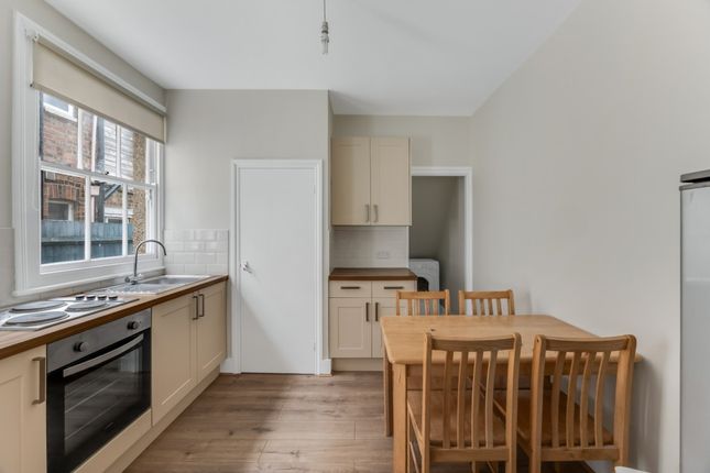 279a, Squires Lane, London photo 4
