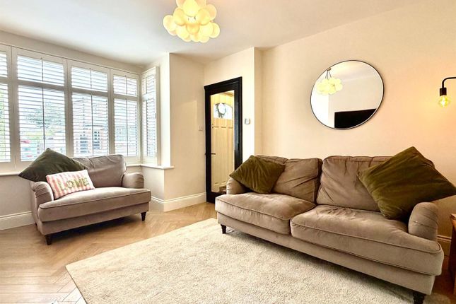 14, Kirkdale Crescent, Leeds photo 2