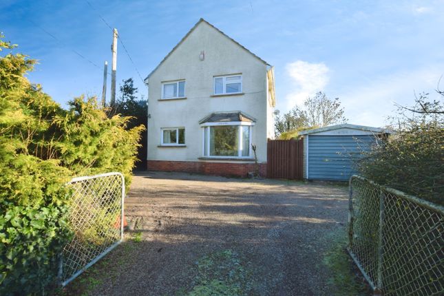 3-bed house on Lealands, Exeter, £365,000