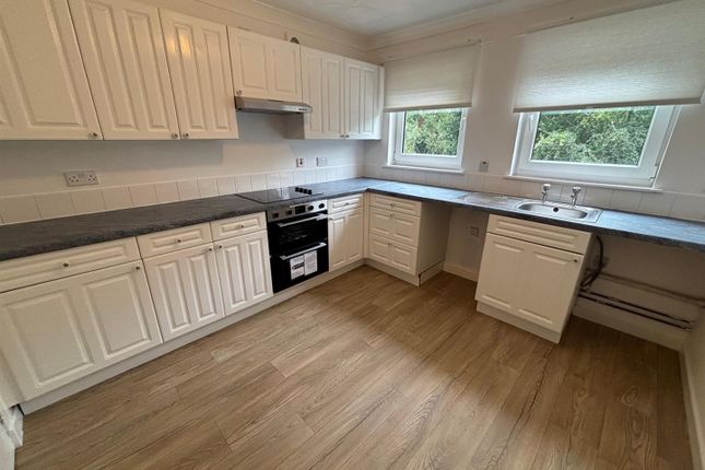 7, Dakala Court, Wishaw photo 4