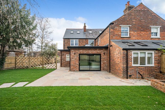Semi-detached house to rent in Gorwell, Watlington, Oxfordshire