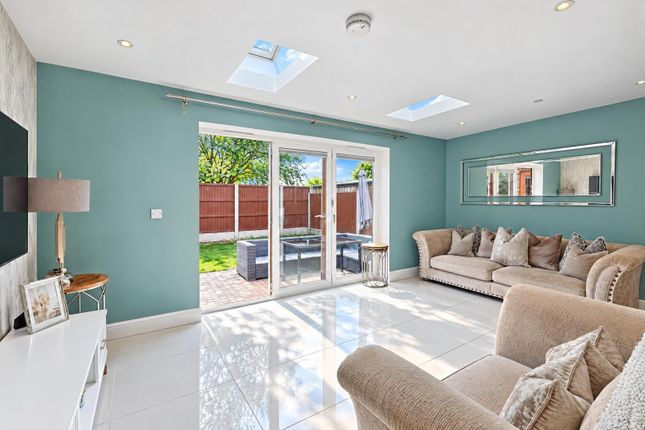 11, Rosbach Road, Canvey Island photo 2