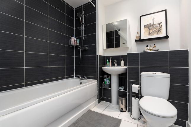 Flat for sale in Rowlock House, Trout Road, Yiewsley, West Drayton
