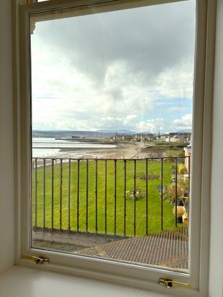 Flat for sale in Queens Court, Helensburgh, Argyll &amp; Bute