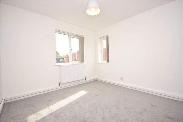 35, Blackmoor Court, Leeds photo 4