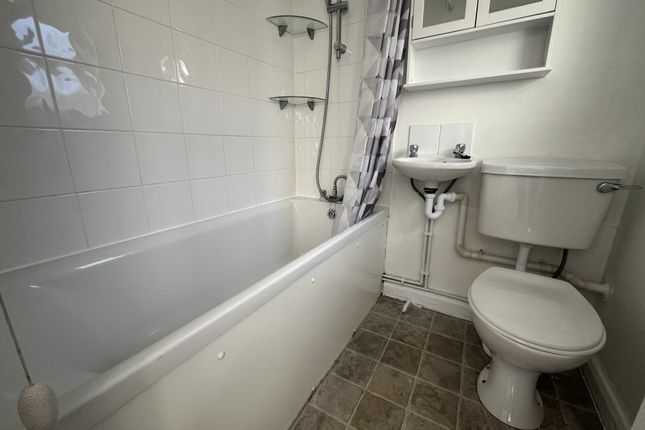 5, Portland Terrace, Newhaven photo 3