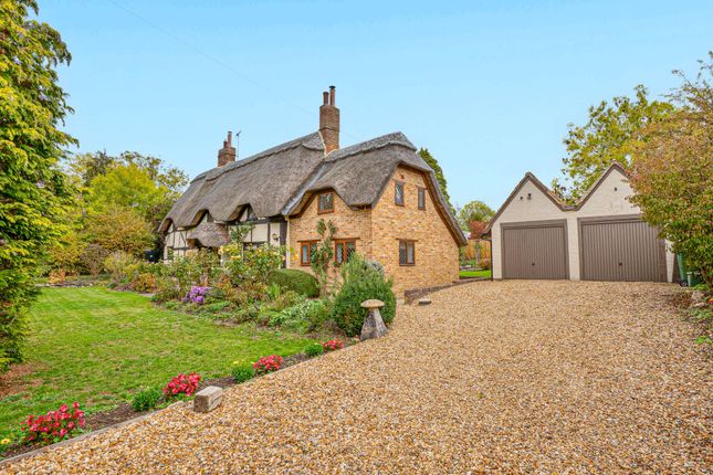 Abbey Cottage, Milton Keynes photo 2