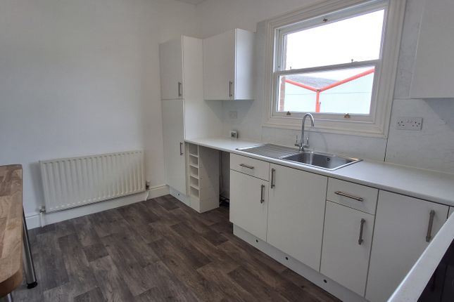 47a, SLEAFORD photo 3