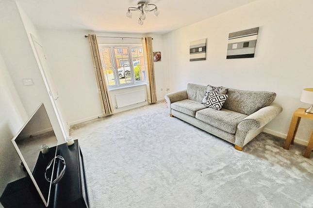 9, Hustler Grove, Goole photo 3