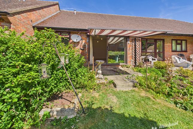 4 William Hill Drive, Aylesbury photo 3