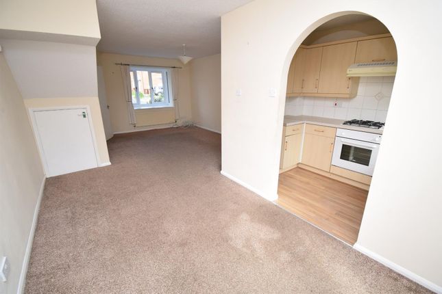 24, Holly Mede, Ossett photo 5