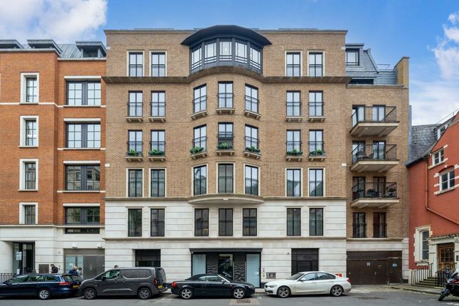 Flat to rent in Arlington Street, London