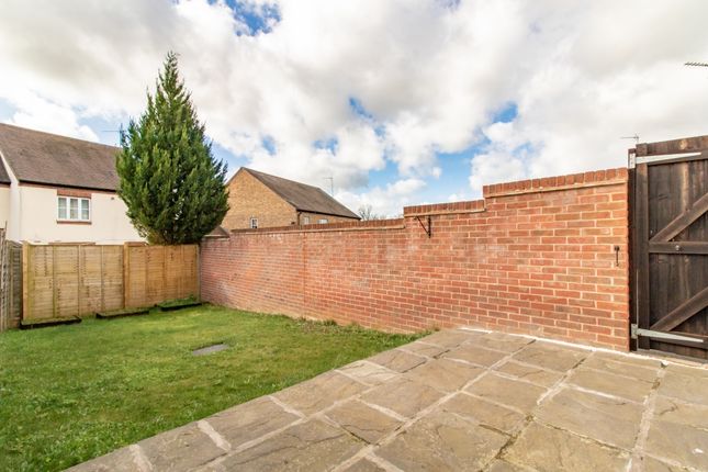 Terraced house to rent in Ribston Close, Banbury