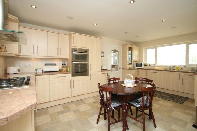 153, Tamworth Road, Atherstone photo 2
