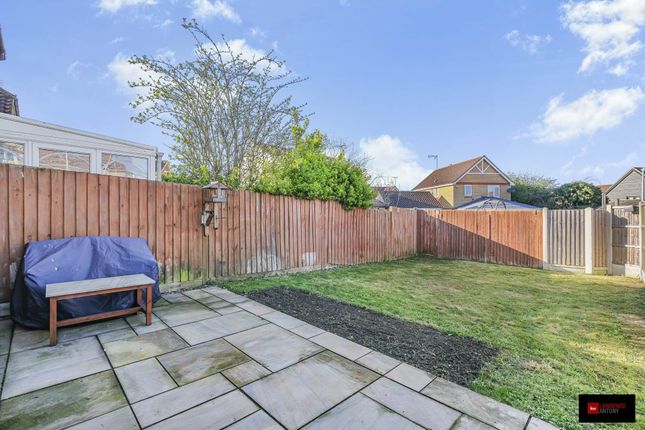 5, Heron Gardens, Rayleigh photo 4