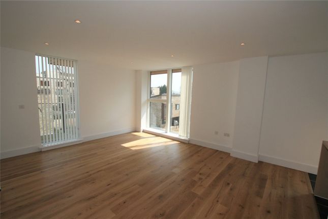 20 The Steel Building,, Kingfisher Way, Cambridgeshire photo 3