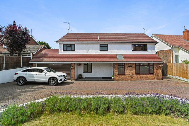 Thumbnail Detached house for sale in Powers Hall End, Witham