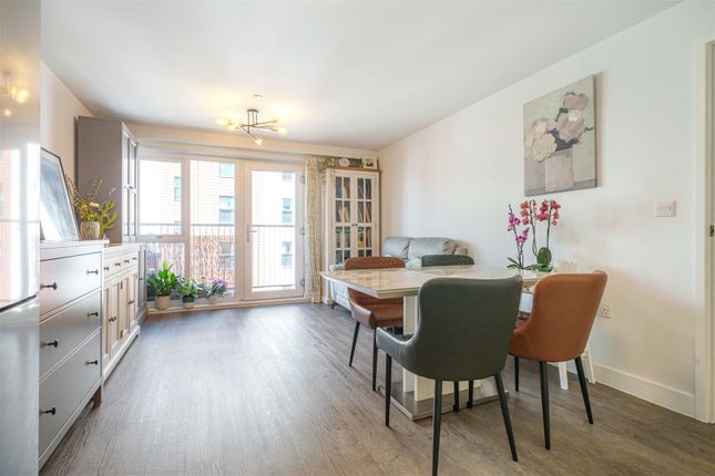Flat 24, 2, Silver Street, Reading photo 4