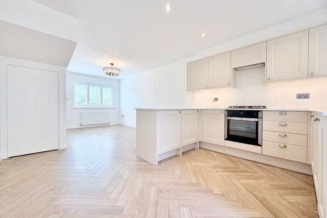 2-bed house on 34, Ladywood Road, HERTFORD, £1,800/mo