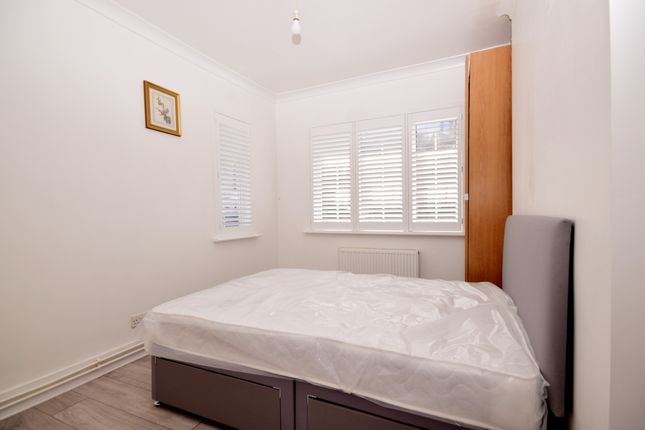 Thumbnail Room to rent in Leslie Park Road, Croydon