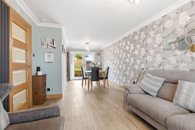 18, Glenwood Gardens, Kirkintilloch photo 2