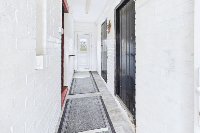 14, Howard Street, Wigan photo 4
