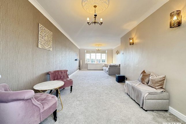 14, Laburnum Road, Dewsbury photo 2
