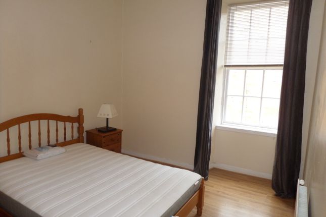 Flat to rent in Dumbarton Road, Partick, Glasgow G11