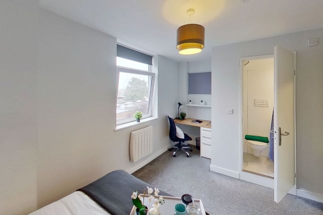Room 4, Flat 1, 10, Middle Street, Nottingham photo 4