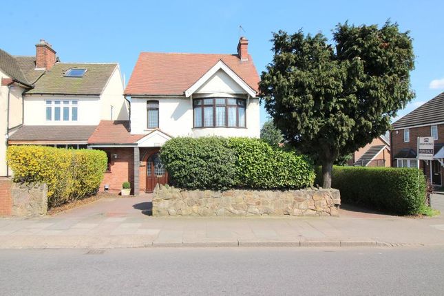 Thumbnail Detached House For Sale In Montrose Avenue Luton Bedfordshire Thumbnail Detached House For Sale In Montrose Avenue Luton Bedfordshire