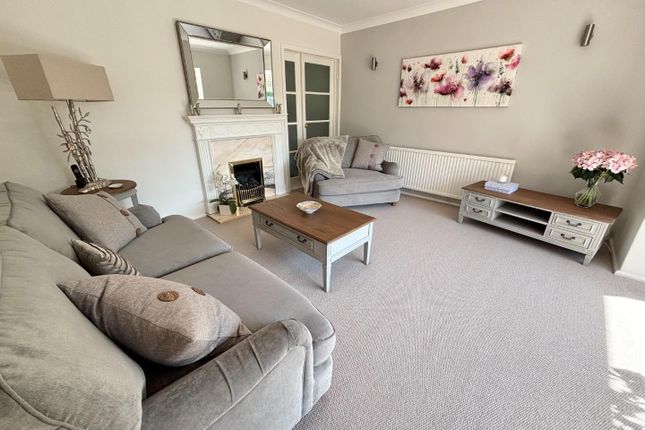 11, Laurel Way, Bramhall photo 3