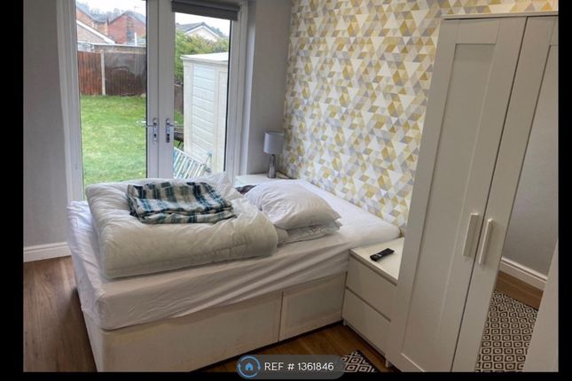 Thumbnail Room to rent in Ashly Court, St. Asaph