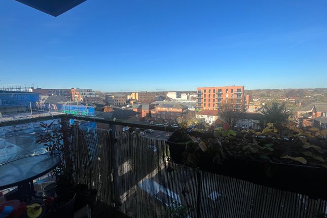 85 Rivington Apartments, Railway Terrace, Slough photo 5