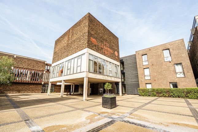Apt G02, 21 Cabanel Place, London photo 4