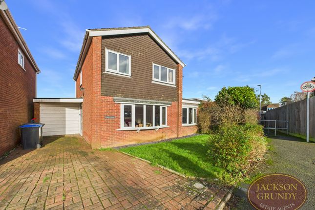 3-bed detached on 21, Martyns Way, Northampton, £335,000