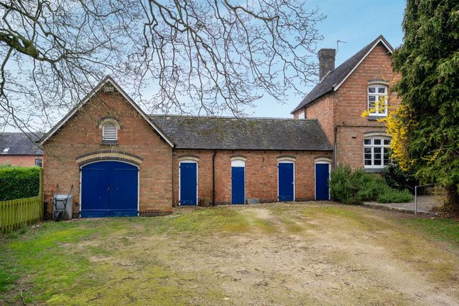 Country house for sale in Stretton Under Fosse Rugby, Warwickshire