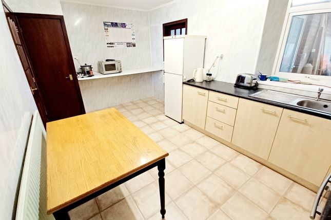 8, Pinfold Lane, Bishop Auckland photo 5